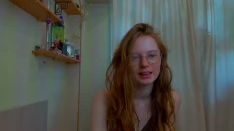Snapshot of fire_luna chatting on 9, 6, 2026 fire_luna online show from 9, 6, 2026