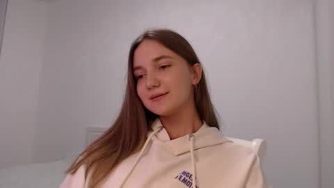 Snapshot of fireflies_fly_ chatting on 14, 9, 2025 fireflies_fly_ online show from 14, 9, 2025