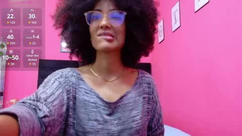 Snapshot of fitsexxyebony chatting on 9, 2, 2026 Violetta online show from 9, 2, 2026