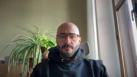 Fla is short for Flavio online show from 3, 12, 2024