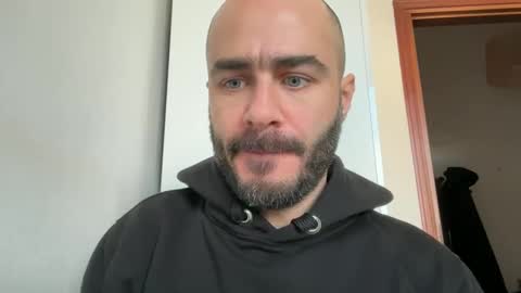 Fla is short for Flavio online show from 17, 12, 2024