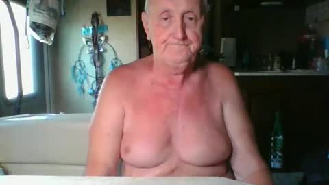 Snapshot of flamale65to chatting on 28, 2, 2025 flamale65to online show from 28, 2, 2025