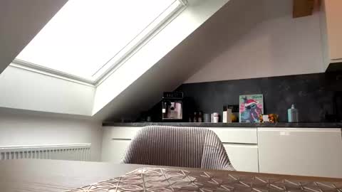 flashi1990 online show from 2, 12, 2025