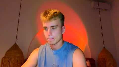 Snapshot of flikyy chatting on 19, 7, 2026 flikyy online show from 19, 7, 2026