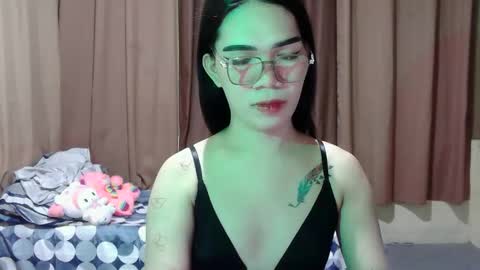 Snapshot of flirty_kendall chatting on 26, 11, 2025 Kendall online show from 26, 11, 2025