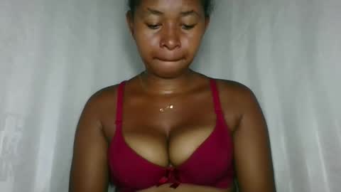 florencia011 online show from 1, 12, 2025