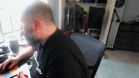 Snapshot of floridabearlive chatting on 26, 10, 2025 FloridaBearLive online show from 26, 10, 2025