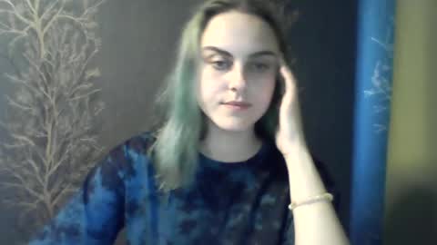 Snapshot of flower_bluee chatting on 12, 6, 2026 Ambika 3 online show from 12, 6, 2026
