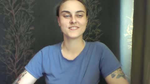 Snapshot of flower_bluee chatting on 20, 6, 2026 Ambika 3 online show from 20, 6, 2026