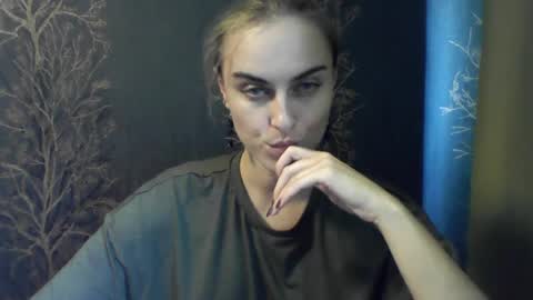 Snapshot of flower_bluee chatting on 3, 8, 2026 Ambika 3 online show from 3, 8, 2026
