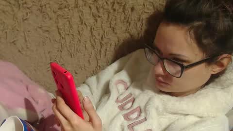 say meow and send tip  online show from 31, 1, 2025