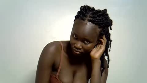 flowerdiva002 online show from 9, 11, 2025