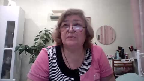 Flowerlower online show from 31, 1, 2025