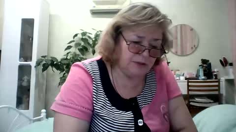 Flowerlower online show from 1, 2, 2025