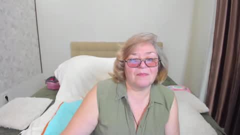 Flowerlower online show from 3, 2, 2025