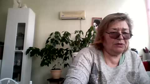 Flowerlower online show from 5, 2, 2025