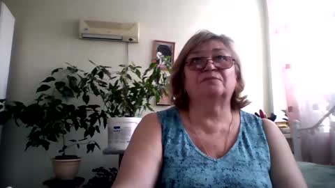 Flowerlower online show from 9, 2, 2025