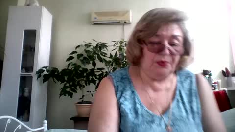 Flowerlower online show from 11, 2, 2025