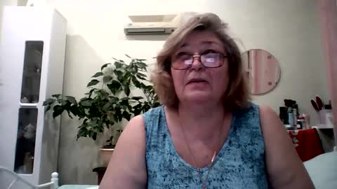 Flowerlower online show from 11, 2, 2025