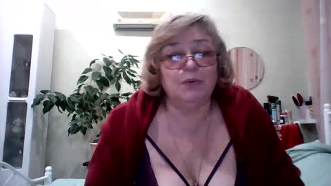 Flowerlower online show from 15, 2, 2025