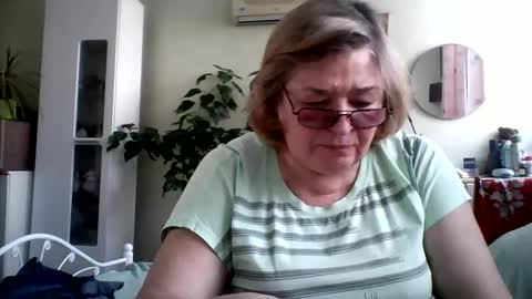 Flowerlower online show from 17, 2, 2025