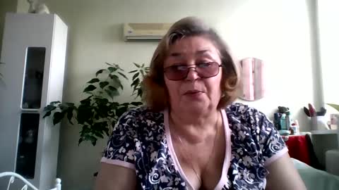 Flowerlower online show from 1, 3, 2025