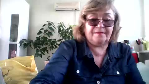 Flowerlower online show from 7, 3, 2025