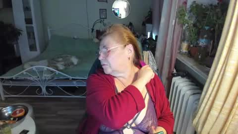 Snapshot of flowerlover8 chatting on 13, 7, 2026 Flowerlower online show from 13, 7, 2026