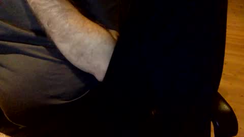 Snapshot of flowmover chatting on 21, 1, 2025 flowmover online show from 21, 1, 2025