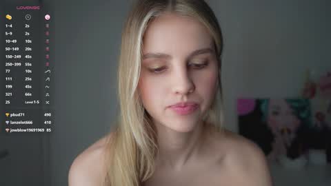 Adeline online show from 28, 1, 2025