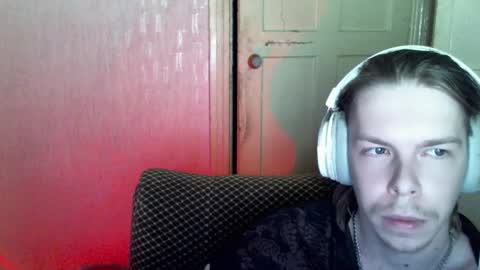 Snapshot of fluffy_boney chatting on 1, 1, 2025 Alexey online show from 1, 1, 2025