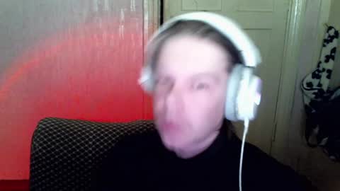 Snapshot of fluffy_boney chatting on 12, 1, 2025 Alexey online show from 12, 1, 2025