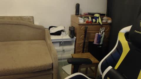 Snapshot of fluffy_boney chatting on 28, 1, 2025 Alexey online show from 28, 1, 2025