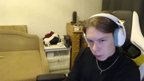 Snapshot of fluffy_boney chatting on 2, 2, 2025 Alexey online show from 2, 2, 2025