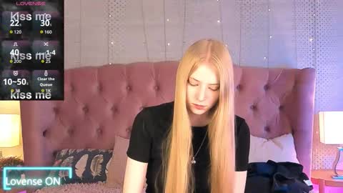 Mia online show from 14, 9, 2025