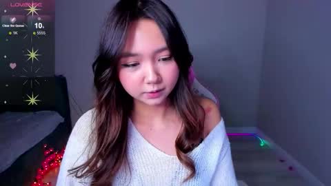 Snapshot of fluffy_rose chatting on 7, 11, 2025 Rose online show from 7, 11, 2025