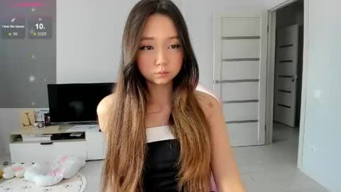 Snapshot of fluffy_rose chatting on 24, 4, 2026 Rose online show from 24, 4, 2026