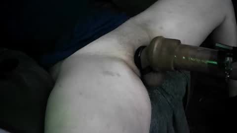 Snapshot of fluffyopillow chatting on 24, 10, 2025 fluffyopillow online show from 24, 10, 2025