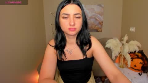 Lina online show from 26, 10, 2025