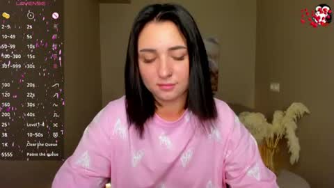 Lina online show from 5, 7, 2026