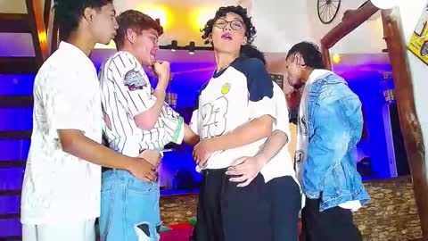 flyckers online show from 7, 10, 2025