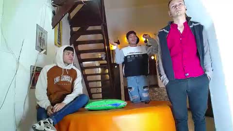 flyckers online show from 20, 10, 2025