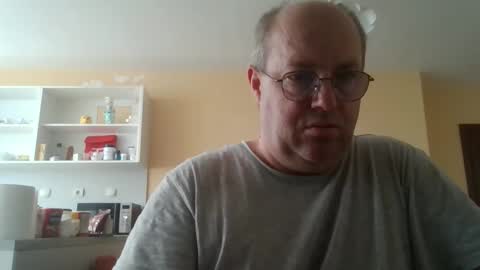 Snapshot of fm_group_nederland chatting on 21, 4, 2026 VIP Magnolia online show from 21, 4, 2026