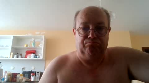 Snapshot of fm_group_nederland chatting on 9, 7, 2026 VIP Magnolia online show from 9, 7, 2026