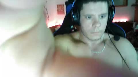 Snapshot of focusw0w chatting on 15, 10, 2025 focusw0w online show from 15, 10, 2025
