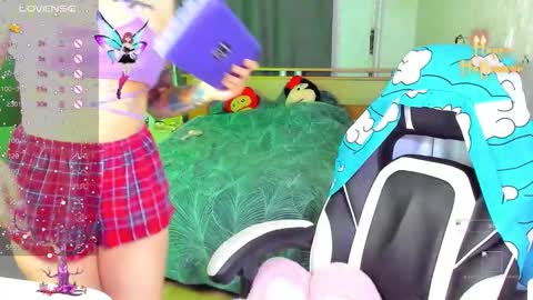 Snapshot of folinskaayaa chatting on 3, 11, 2025 folinskaayaa online show from 3, 11, 2025