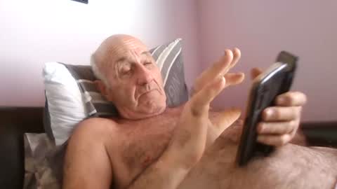 Snapshot of follador1001 chatting on 28, 6, 2026 follador1001 online show from 28, 6, 2026