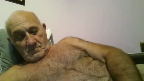 Snapshot of follador1001 chatting on 2, 7, 2026 follador1001 online show from 2, 7, 2026