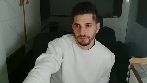 independent model online show from 24, 11, 2025