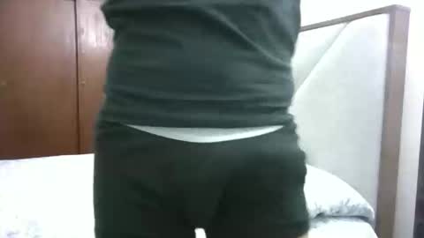 fonzi_flores online show from 9, 2, 2026